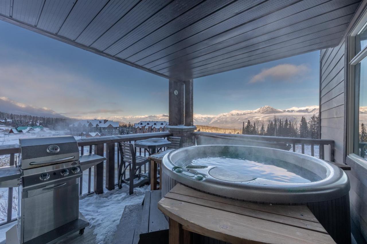 Fully Renovated Ski-In/Out Loft With Private Hot Tub! Golden Exterior photo